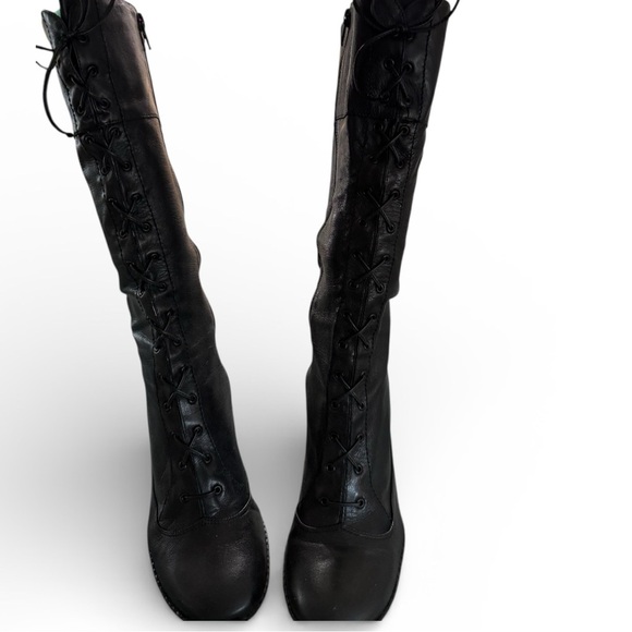 Gianni Bini Black Leather Women's Boots - Picture 2 of 5